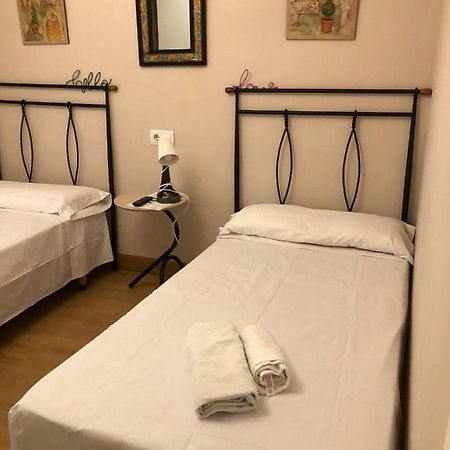 Habitacion Doble Hotel Естеля Екстериор снимка