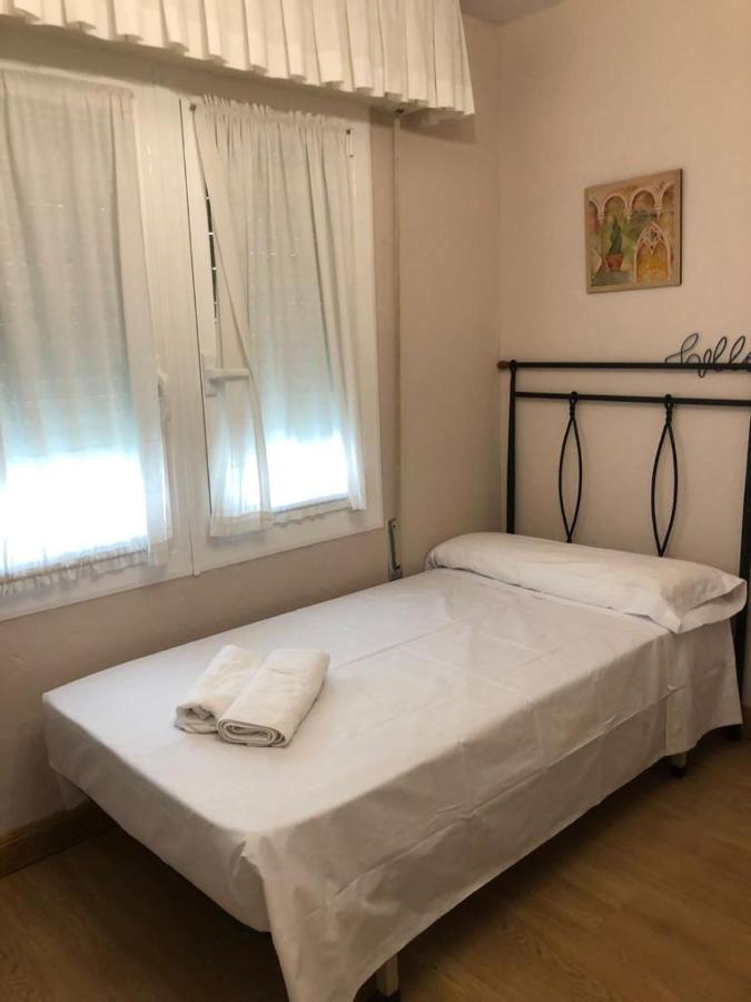 Habitacion Doble Hotel Естеля Екстериор снимка